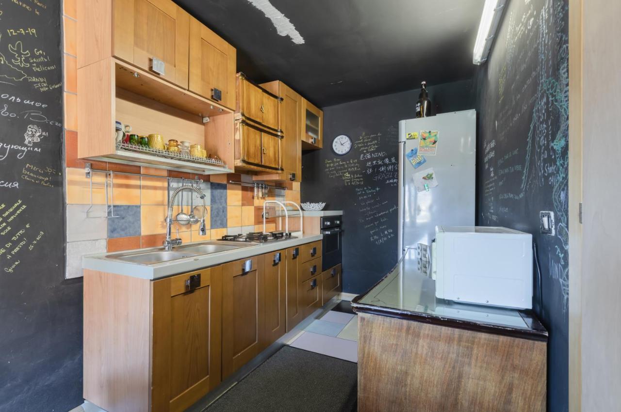 Ballaro Market Street Art Stylish Flat X10 باليرمو المظهر الخارجي الصورة